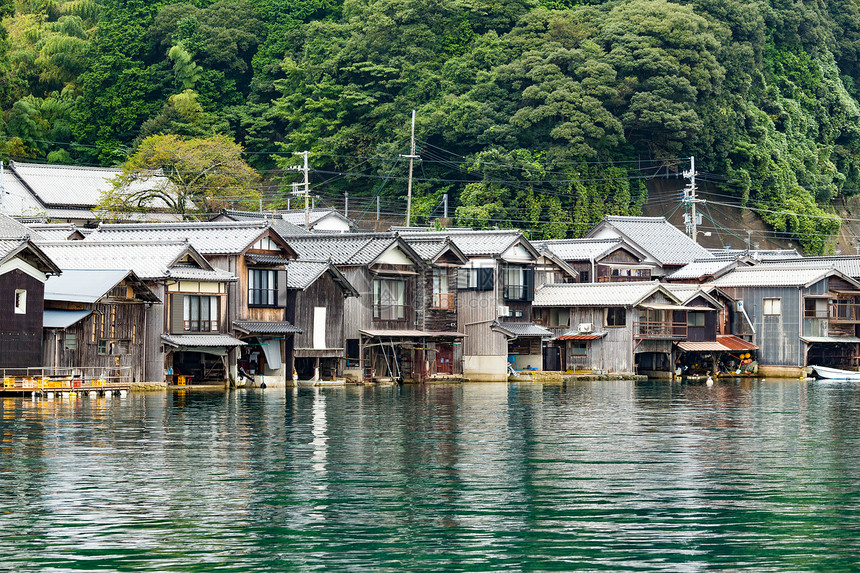 京都伊根町的海边小镇图片