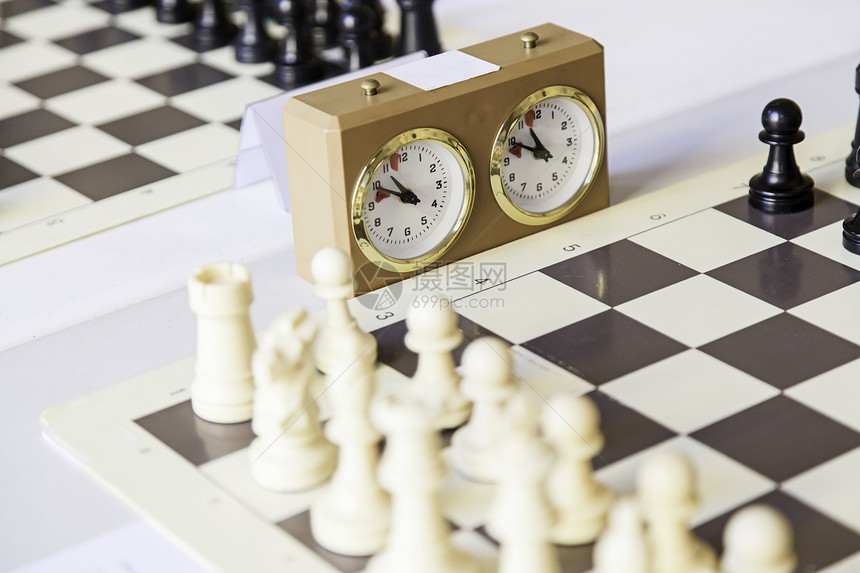 象棋锦标赛智力竞争棋盘比赛图片