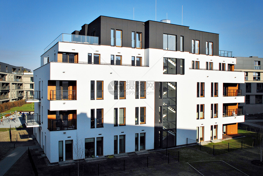 现代公寓楼的建筑细节图片