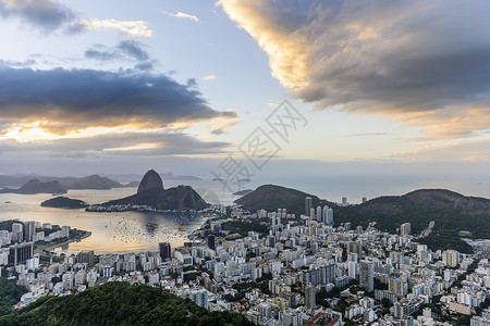 保德阿库卡尔从巴西里约热内卢的LookoutDona背景
