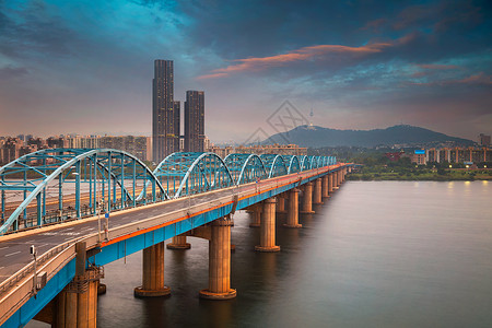 南韩首尔与东杰克桥及杭江河图片