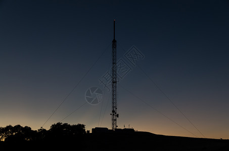 澳大利亚的山顶通信传输塔Hillt图片