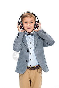 无线耳机的中学生男孩图片