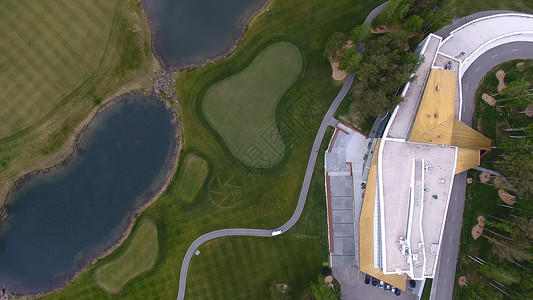 顶端绿色高尔夫球场图片