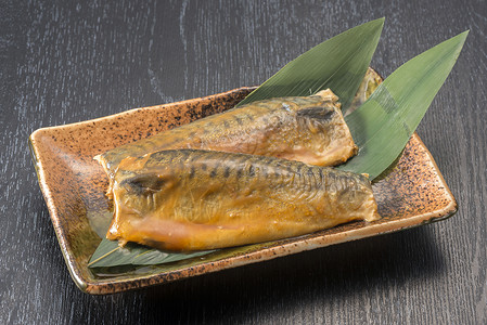 日本美味的鱼菜图片