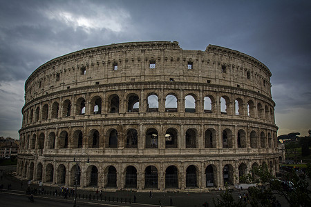 斗兽场是罗马帝国的标志象征它是意大利罗马最受欢迎的图片