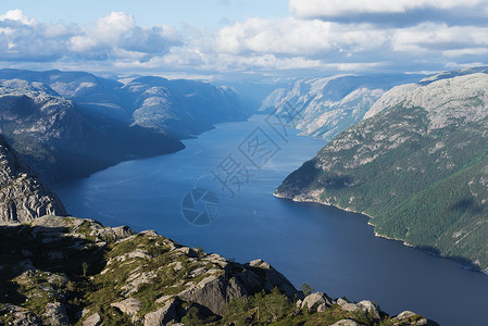 挪威Preikestolen之路图片