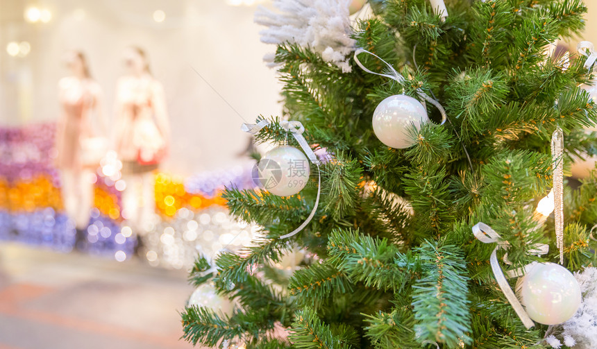 商场圣诞树装饰图片