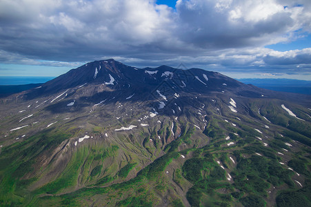 俄罗斯堪察加领土野生绿色自然和火山之地球的边缘图片