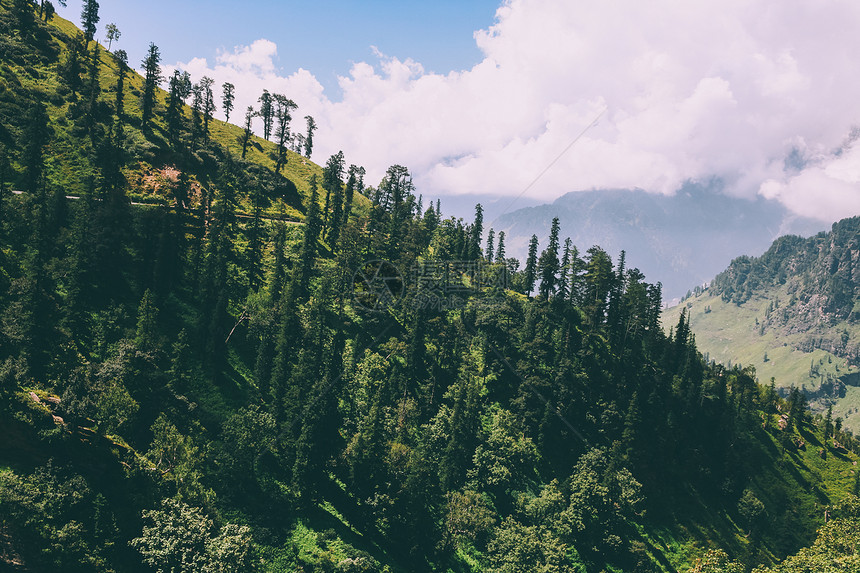 在风景山印度喜马拉雅山罗坦山口生图片