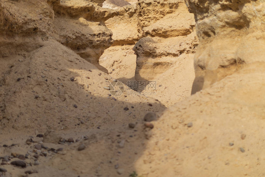 峡谷中部的通道纳米贝沙漠安哥拉图片