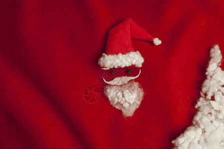 圣诞老人头红底最小化概念形象节日图片