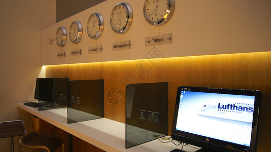 迪拜国际机场DXB的汉莎航空公司参议员商务休息室这家德国航空公司是星图片