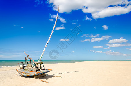 在天堂白沙滩上停泊的jan图片
