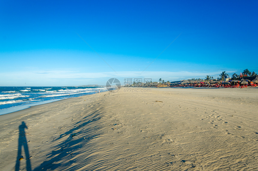 巴西塞阿拉白色沙滩的景色图片