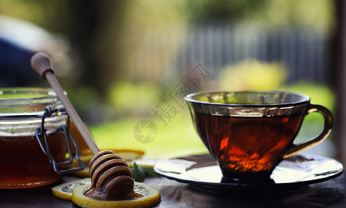 茶与柠檬和薄荷的质图片