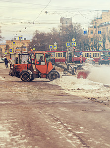 冬天街上的除雪车图片