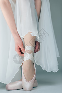 芭蕾舞鞋脚的低剖面图图片