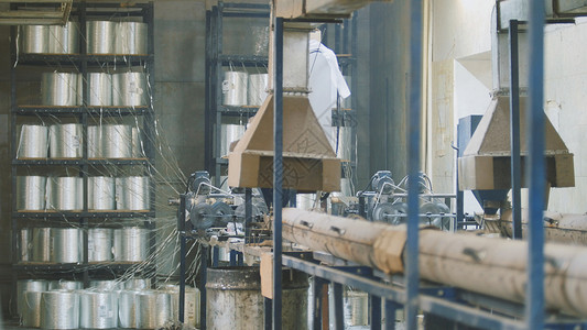 生产玻璃纤维棒的工厂复合增强材料的制造卷轴滑块图片