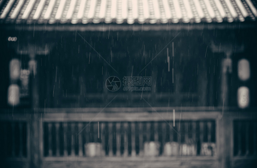 在云南的达利老城雨中的地图片