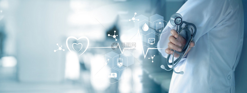 医生手持听诊器和虚拟屏幕界面上的图标医疗网络连接现代医疗技图片