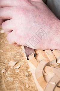 工匠木雕制作家具装饰品木雕手凿子工具图片