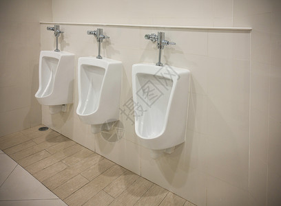 男子公共厕所房间图片