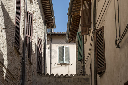 意大利Umbria市Perugia的Foligno历史建筑图片