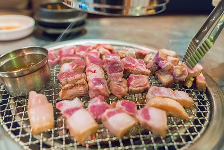 烤猪肚韩式菜单韩国传统和流行食品图片