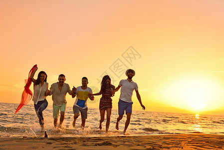 人民庆祝海滩党暑假节日概念Summer假图片