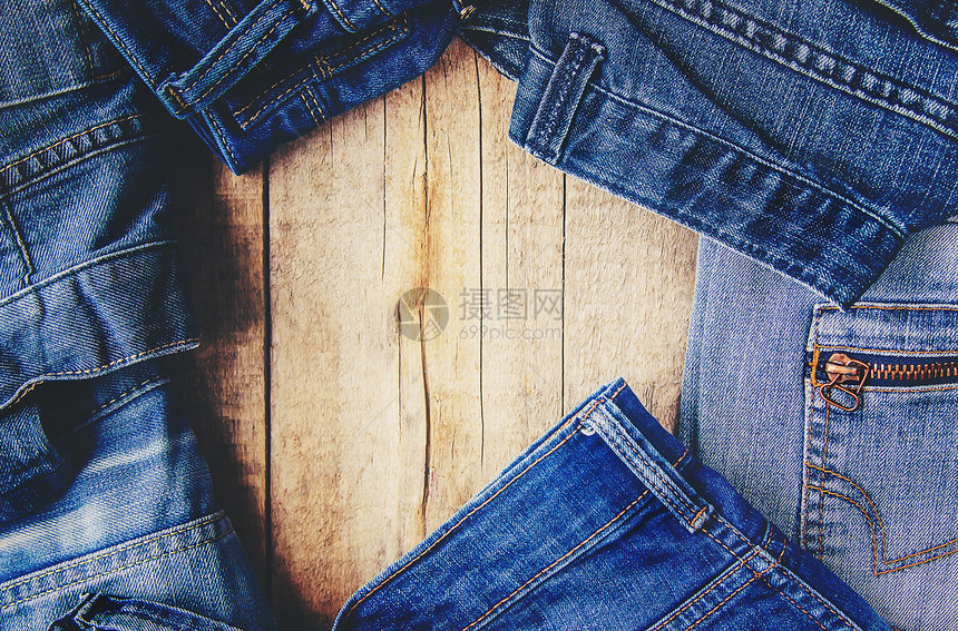 Jeans时尚的衣服图片