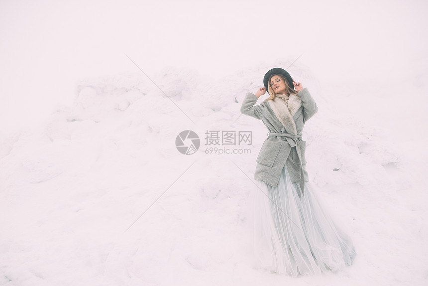 冬天美丽的冬天画像在冬天的雪景图片