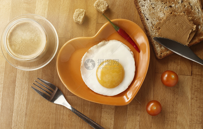 早餐咖啡煎鸡蛋吐司图片