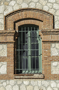 马德里一座19世纪工业建筑的窗户西班牙世纪工业建筑的窗户图片