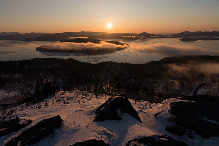 北海道冬天的黎明图片