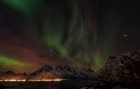 Lofotten群岛北极光AuroraBorealis挪威图片
