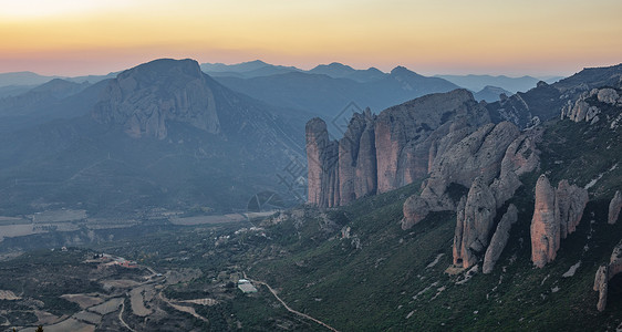 日落后在西班牙韦斯卡HuescaSpanish图片