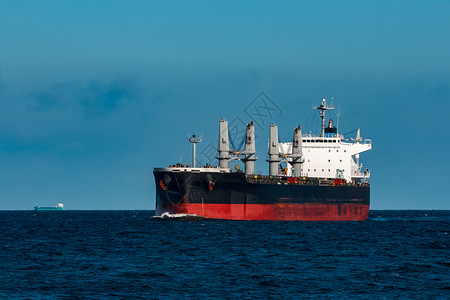 黑色散货船物流和商品运输图片
