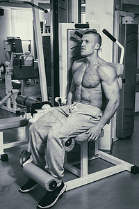 健身房肌肉健图片