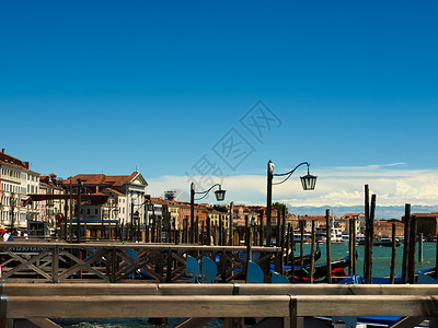 意大利威尼斯码头夏日阳图片