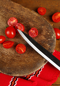 菜刀和西红柿图片