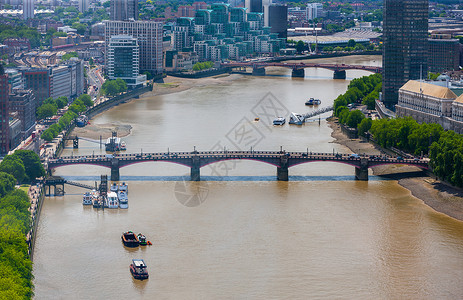英国伦敦兰贝斯地区泰晤士河上兰巴图片