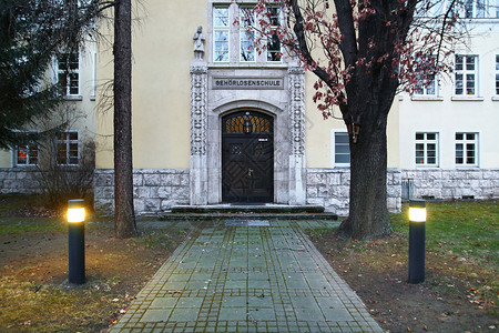 历史建筑的入口图片