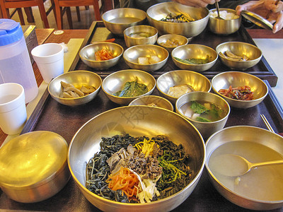 Bibimbap韩国传统菜蔬图片