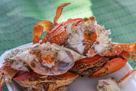煮或蒸海花蟹特级是在泰国曼谷的泰国街头食品市场或餐厅出背景图片