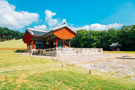 永陵和吉陵王韩国传统建筑高清图片