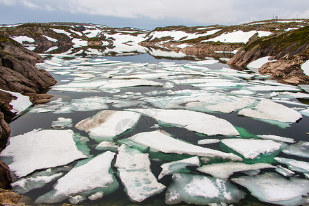 冰块在挪威欧洲的一个湖图片