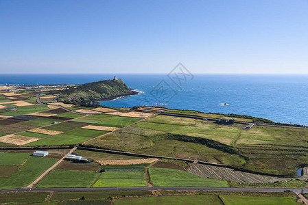 月峰从韩国济州岛Dang背景