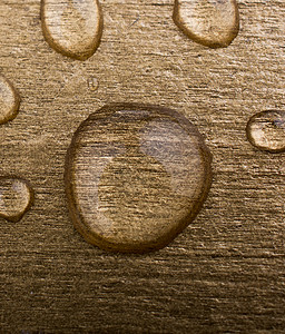 固体表面上的水滴图片