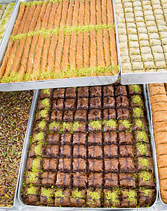 土耳其传统沙漠甜食在市图片